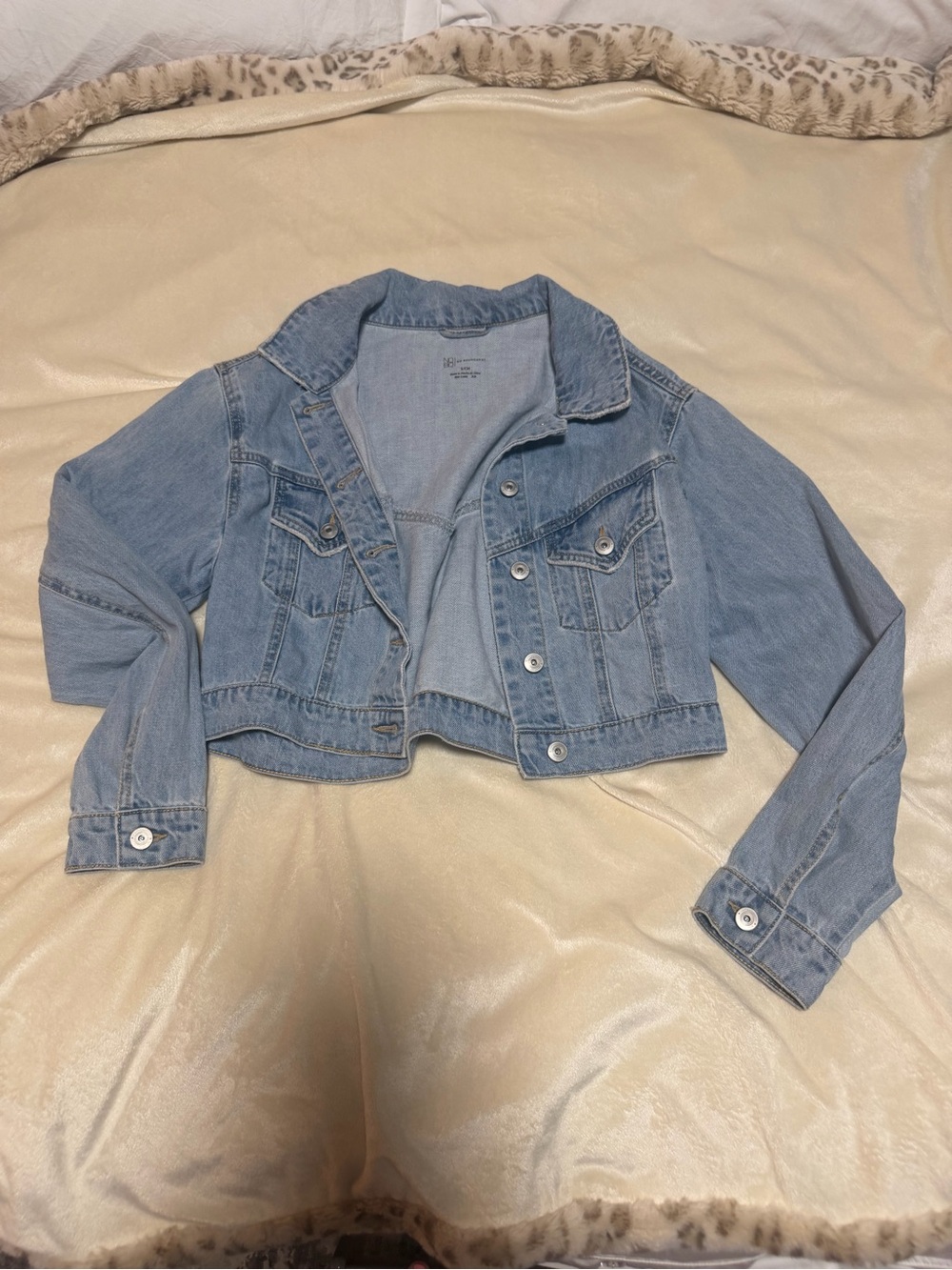 No Boundaries Light Blue Cropped Denim Jacket